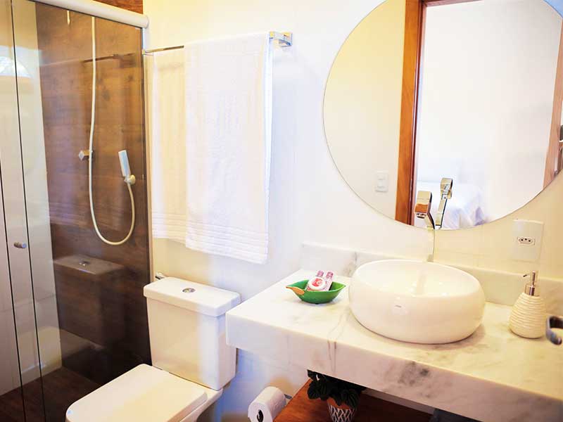 Vila Santa Maria em Pirenópolis banheiro